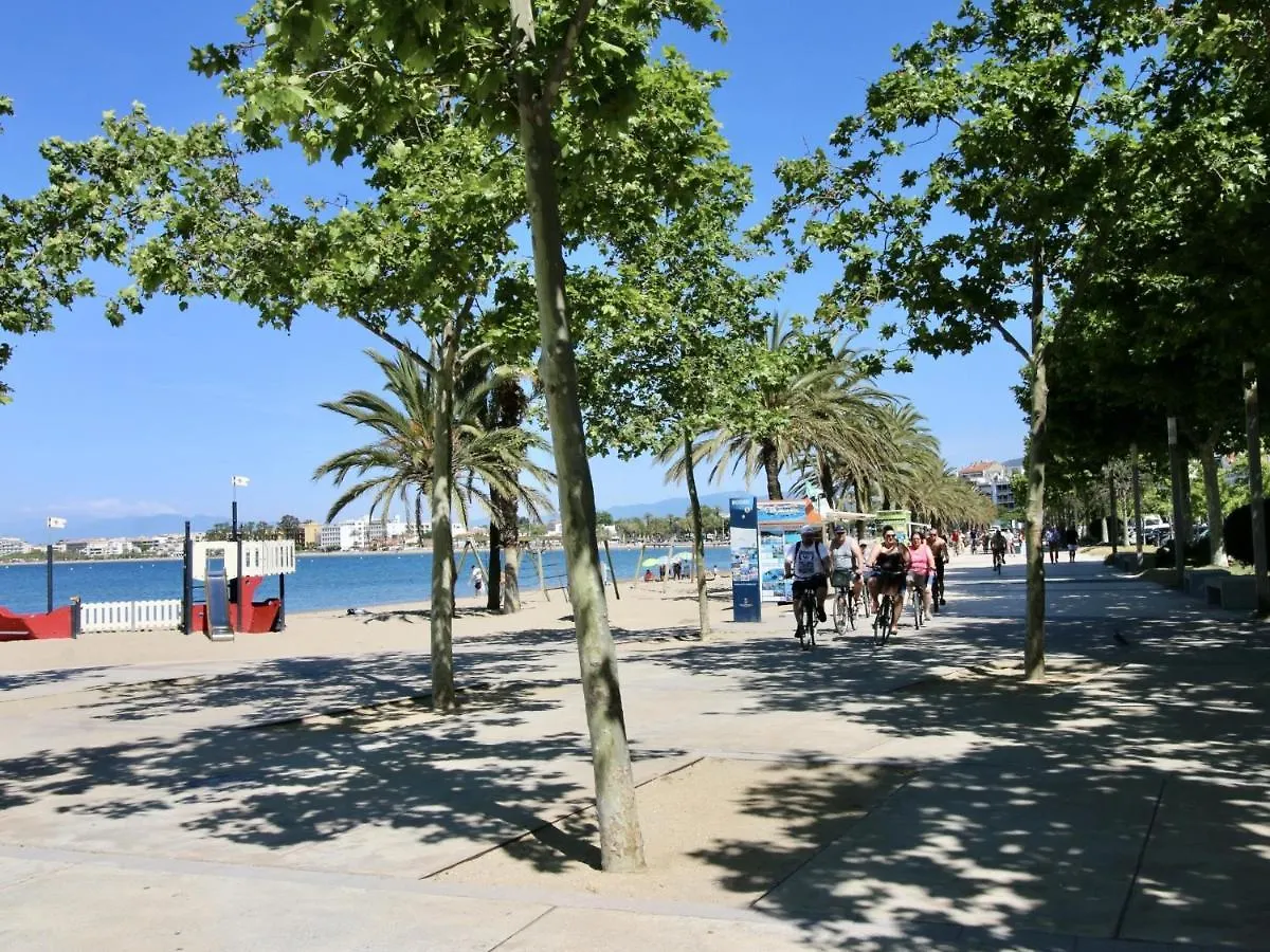 Apartament Mairo 1 Roses